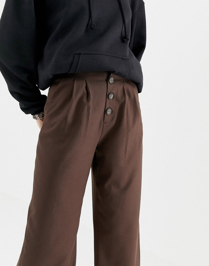 Wide leg trouser with button detailing